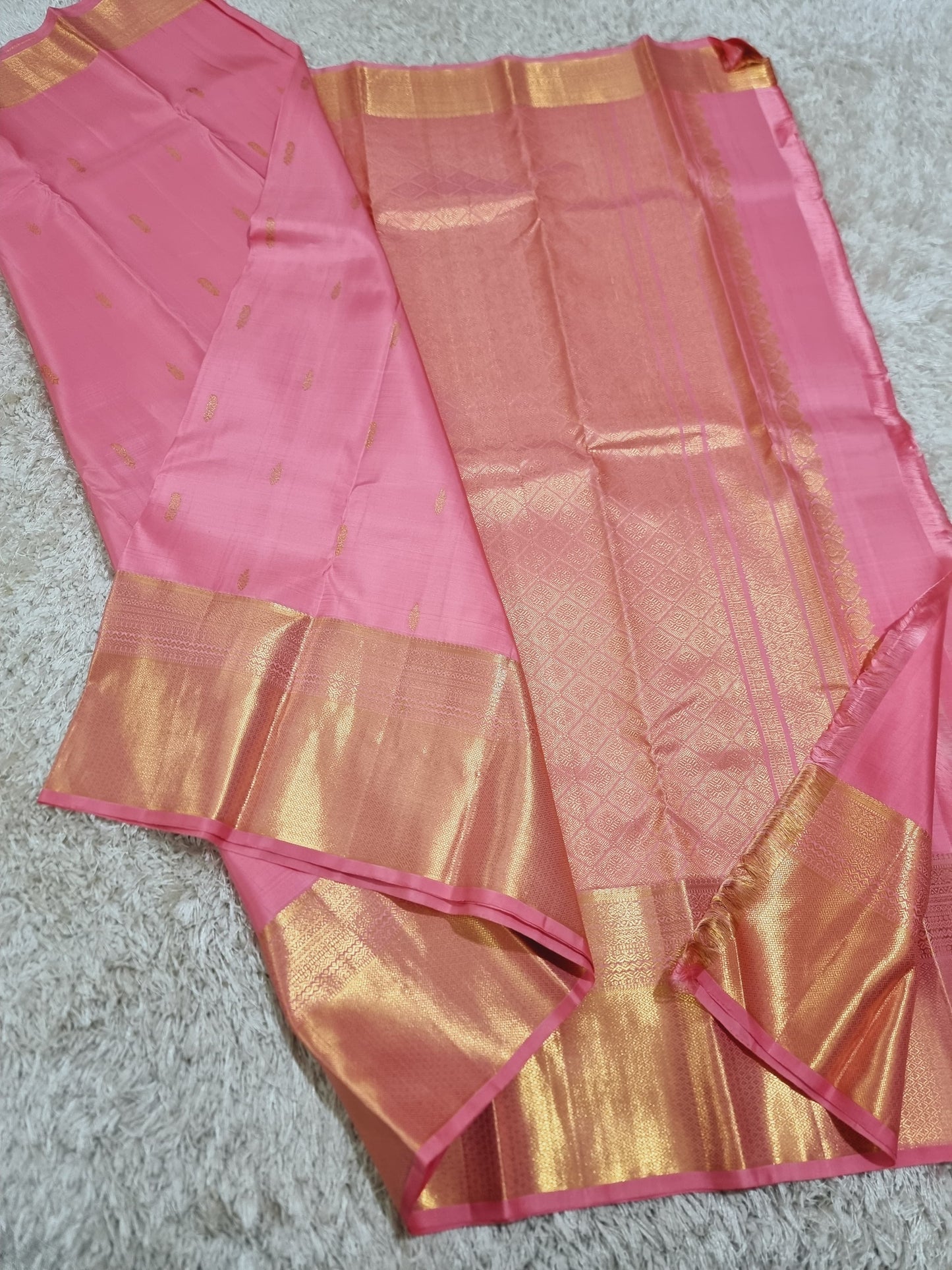 Pure Kachipuram pattu sarres