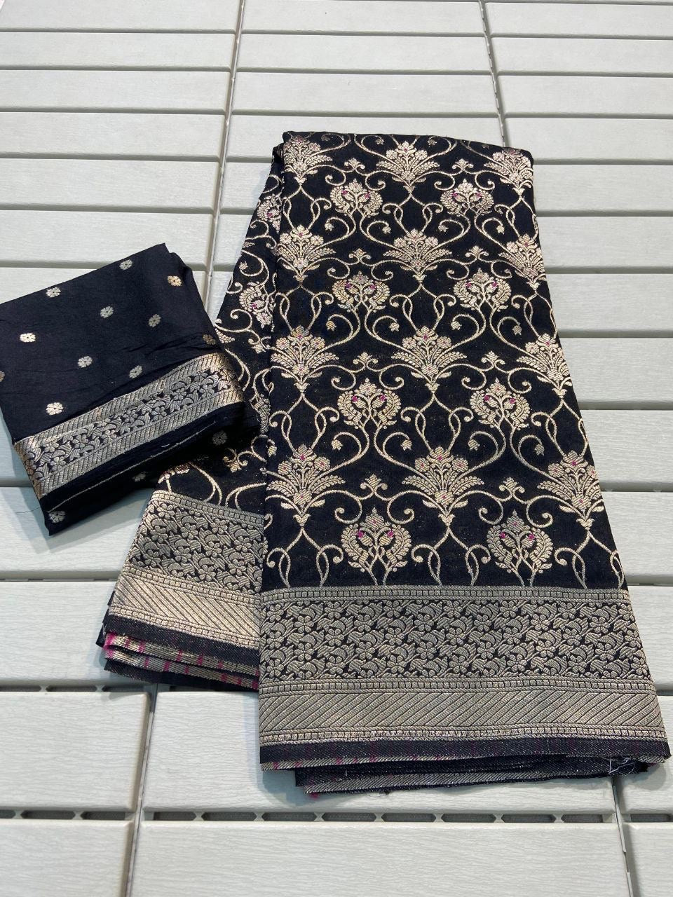 Pure Crepe Khadi Silk Saree