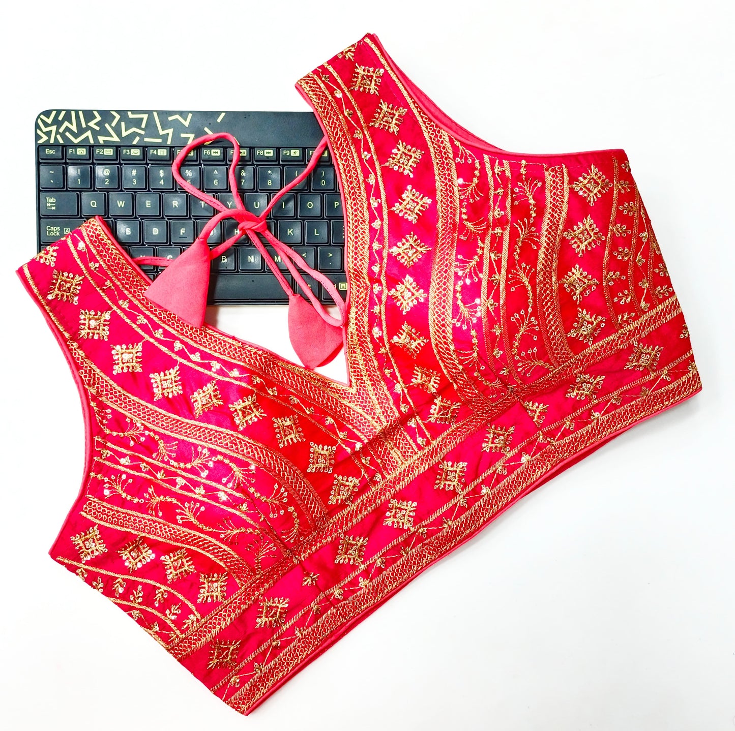 Product Image - Dezsign Summer Fentam Hevi Silk Saree