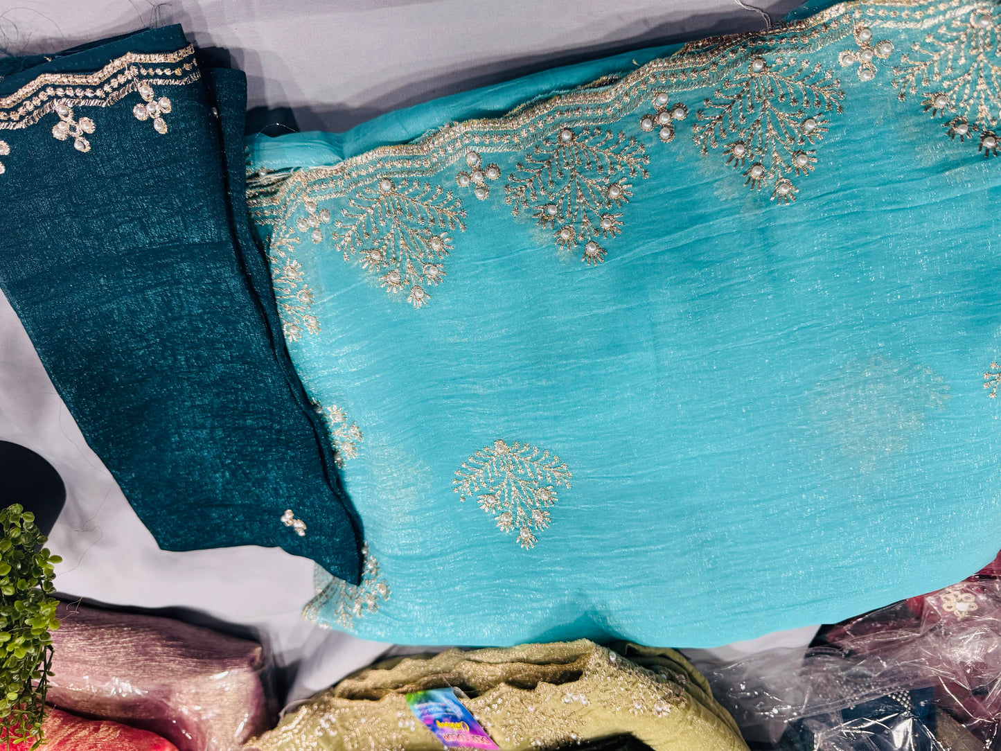 Designer Crushed Sarees | Trendy Crushed Silk & Georgette Sarees DesiColorClothing