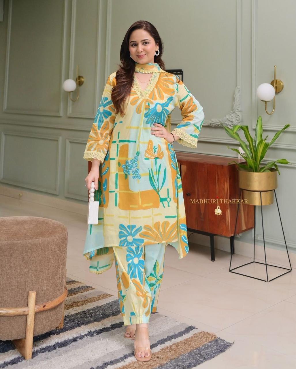 Product Image - Elegant Abstract Floral Suit Set | Designer Georgette Saree | Festive Wear