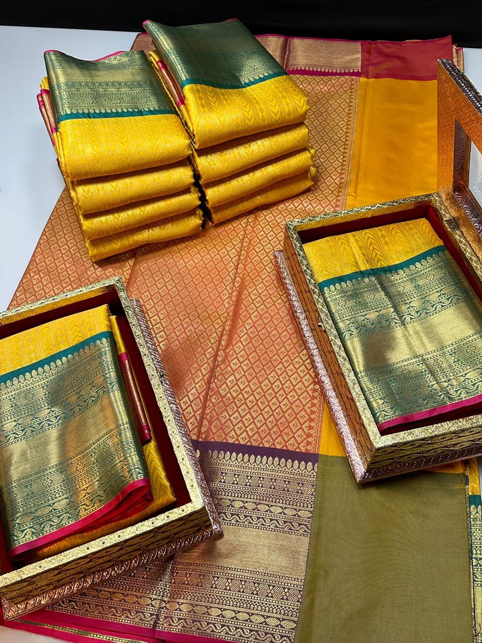 Product Image - Designer Saree in Georgette Fabric | Soft Banarasi Pattu Brocade