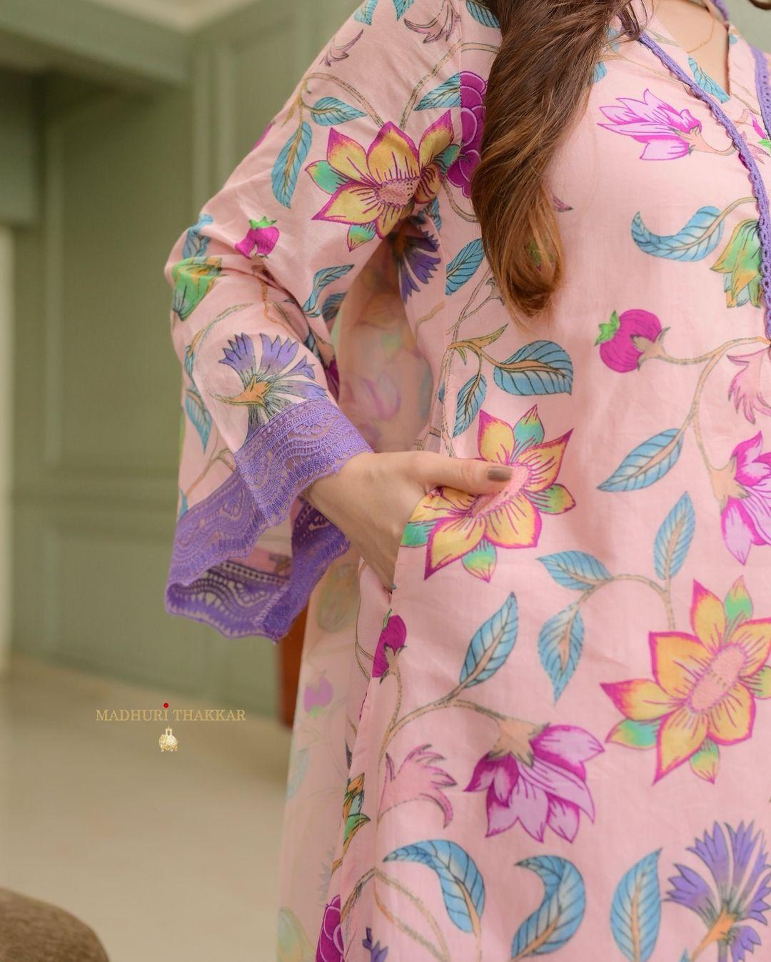 Product Image - Elegant Abstract Floral Suit Set | Designer Georgette Saree | Festive Wear