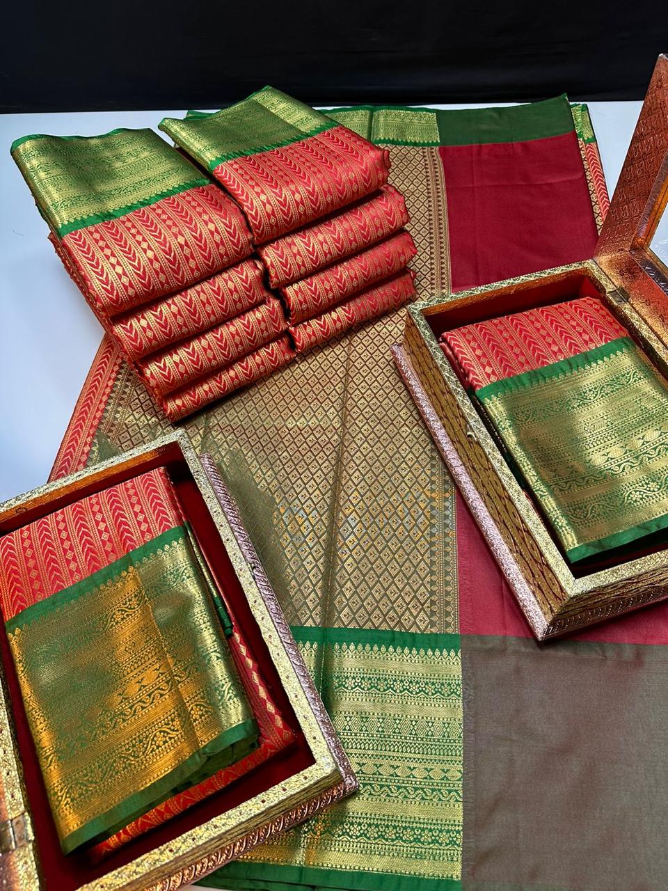 Product Image - Designer Saree in Georgette Fabric | Soft Banarasi Pattu Brocade