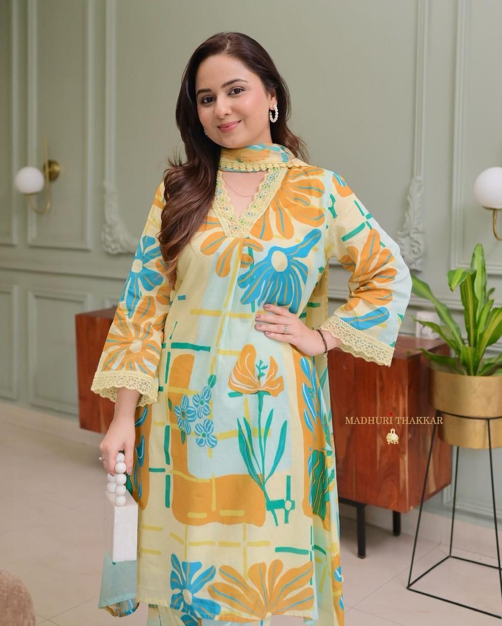 Product Image - Elegant Abstract Floral Suit Set | Designer Georgette Saree | Festive Wear