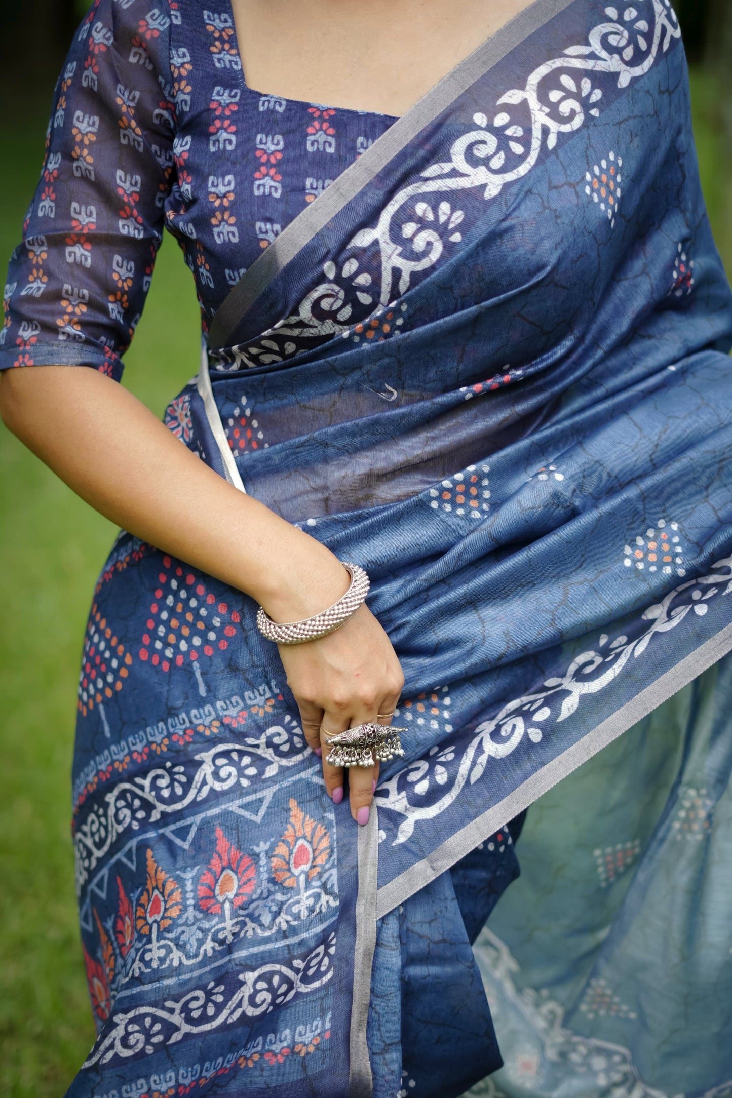 Product Image - Elegant Dhanwari Cotton Saree with Zari Border - Premium Ethnic Wear
