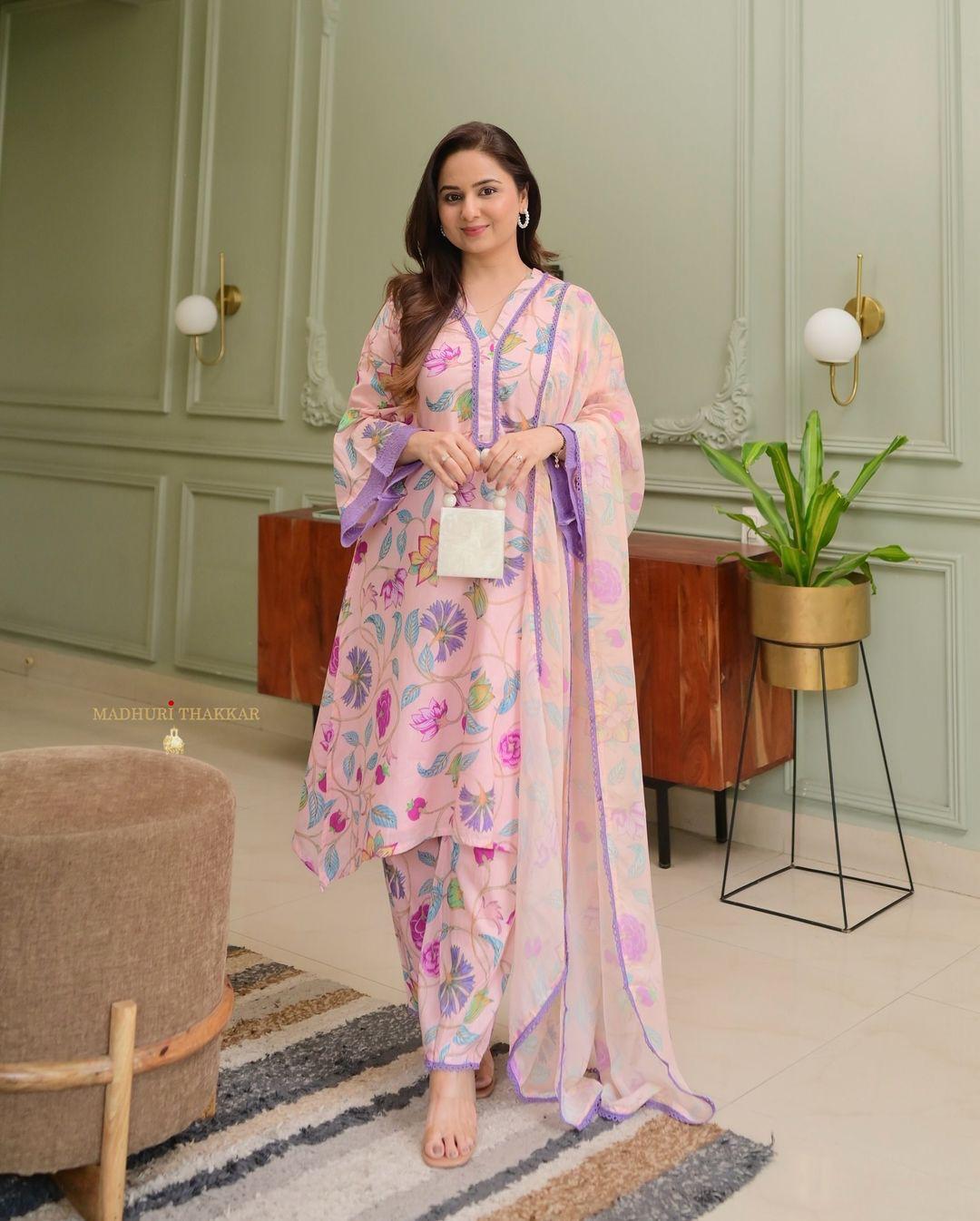 Product Image - Elegant Abstract Floral Suit Set | Designer Georgette Saree | Festive Wear