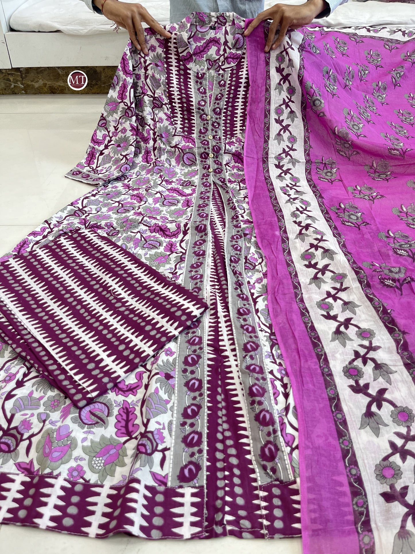Product Image - Exquisite Designer Saree & Kurta Set | Georgette Fabric, Hand Embroidery, Ethnic Wear