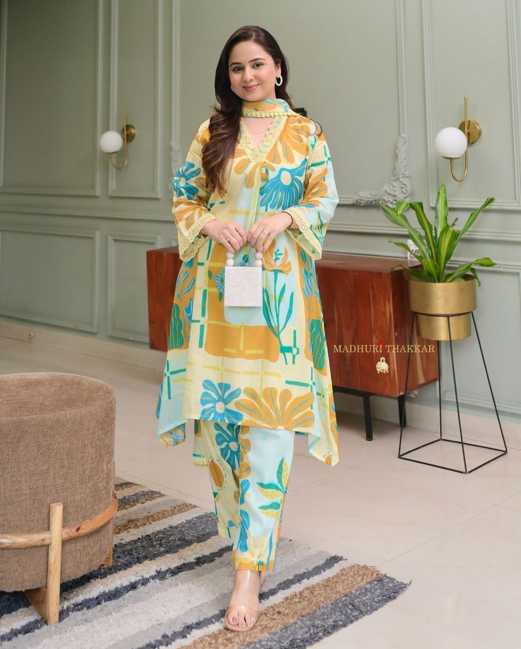 Product Image - Elegant Abstract Floral Suit Set | Designer Georgette Saree | Festive Wear