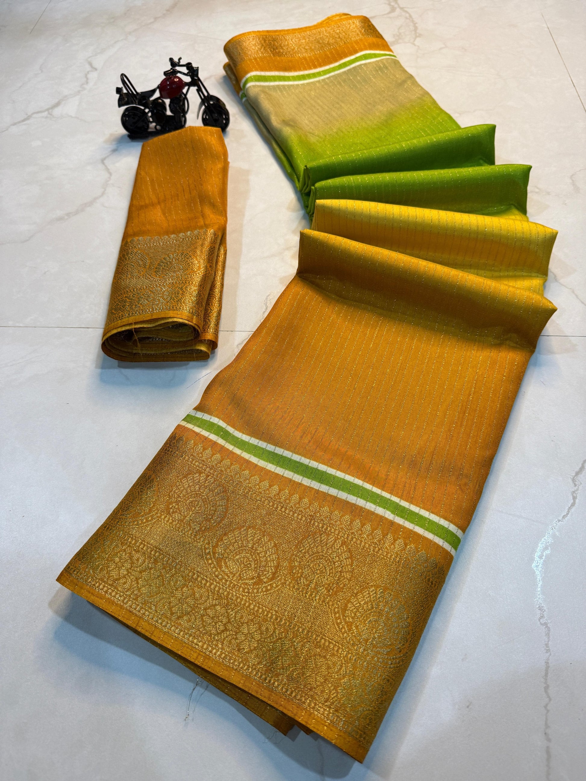 Product Image - Elegant Soft Kanjivaram Silk Saree with Zari Weaving