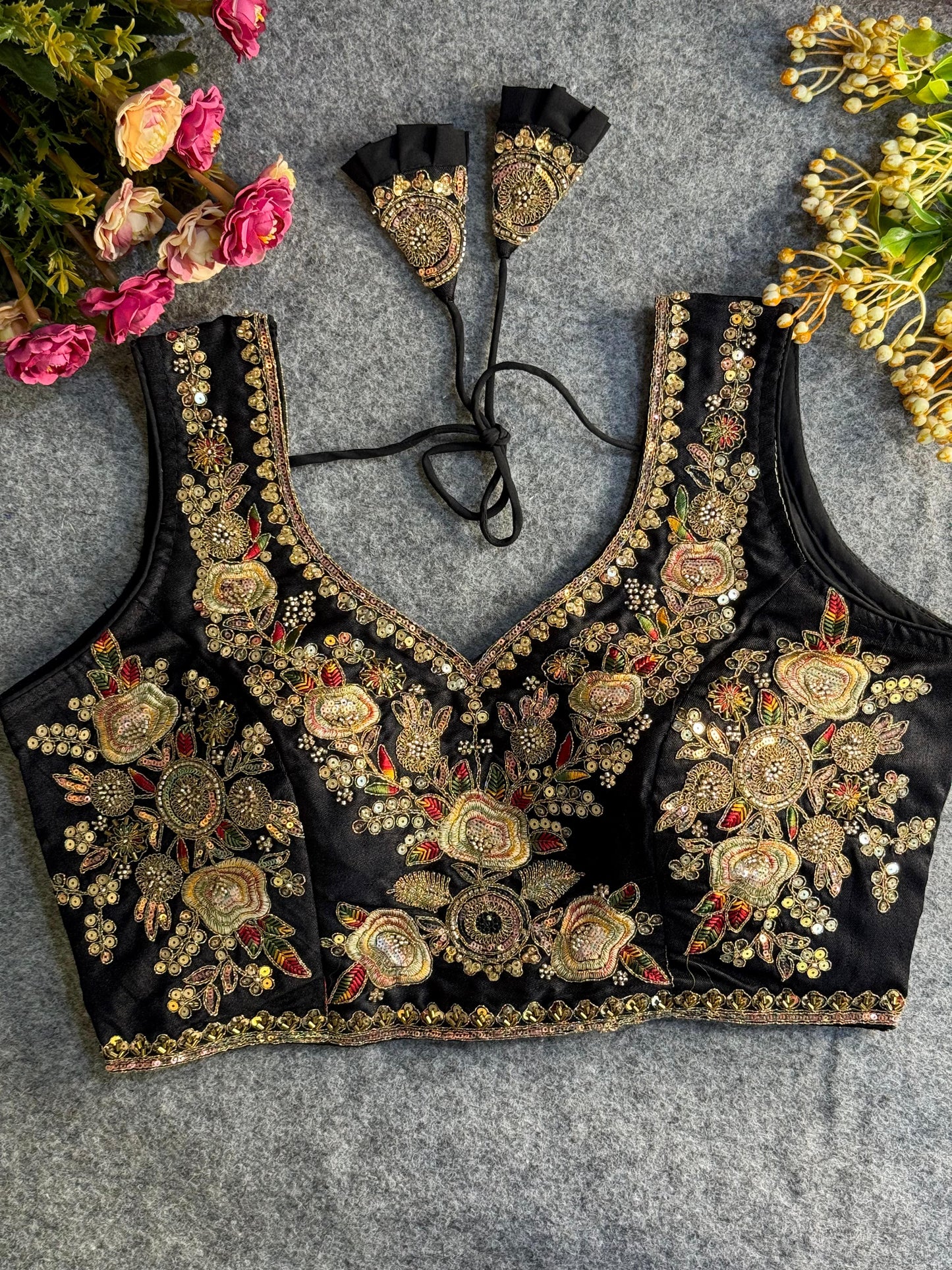 Designer Ready-Made Blouses | Stylish & Perfect-Fit Saree Blouses Online DesiColorClothing