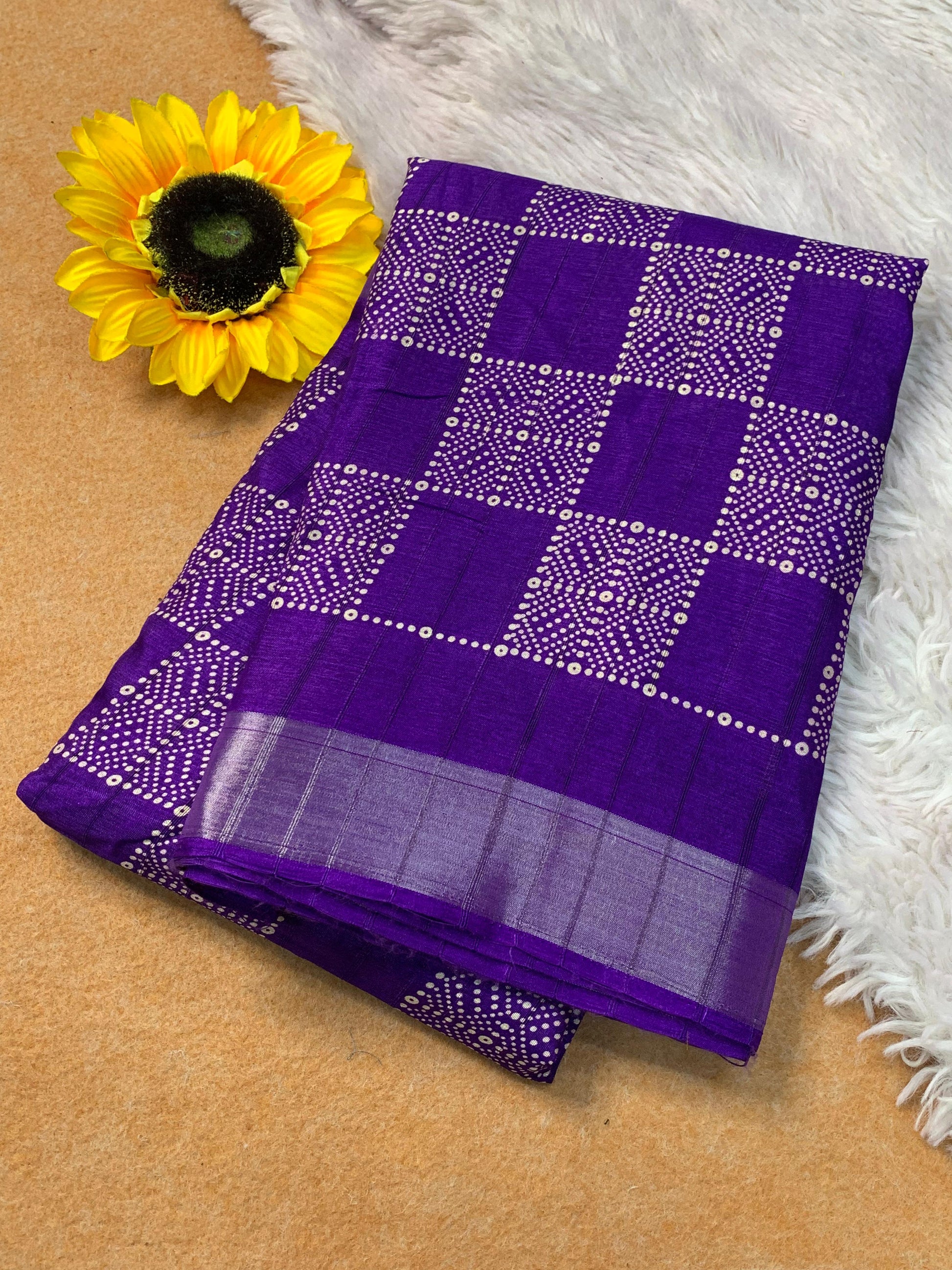 Product Image - Exquisite Pavitra Bandhej Dola Silk Saree with Intricate Jéquard Buttis