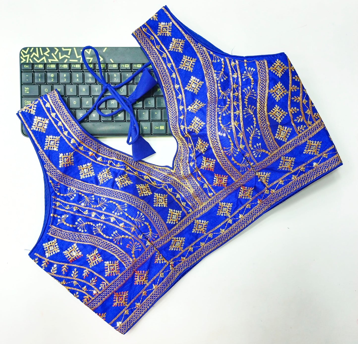 Product Image - Dezsign Summer Fentam Hevi Silk Saree