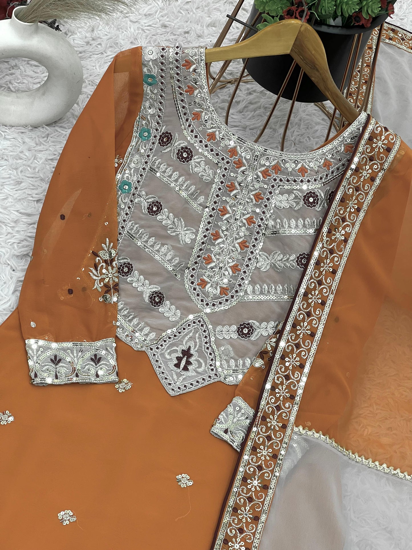 Product Image - Designer Heavy Faux Georgette Saree Set with Embroidered Dupatta