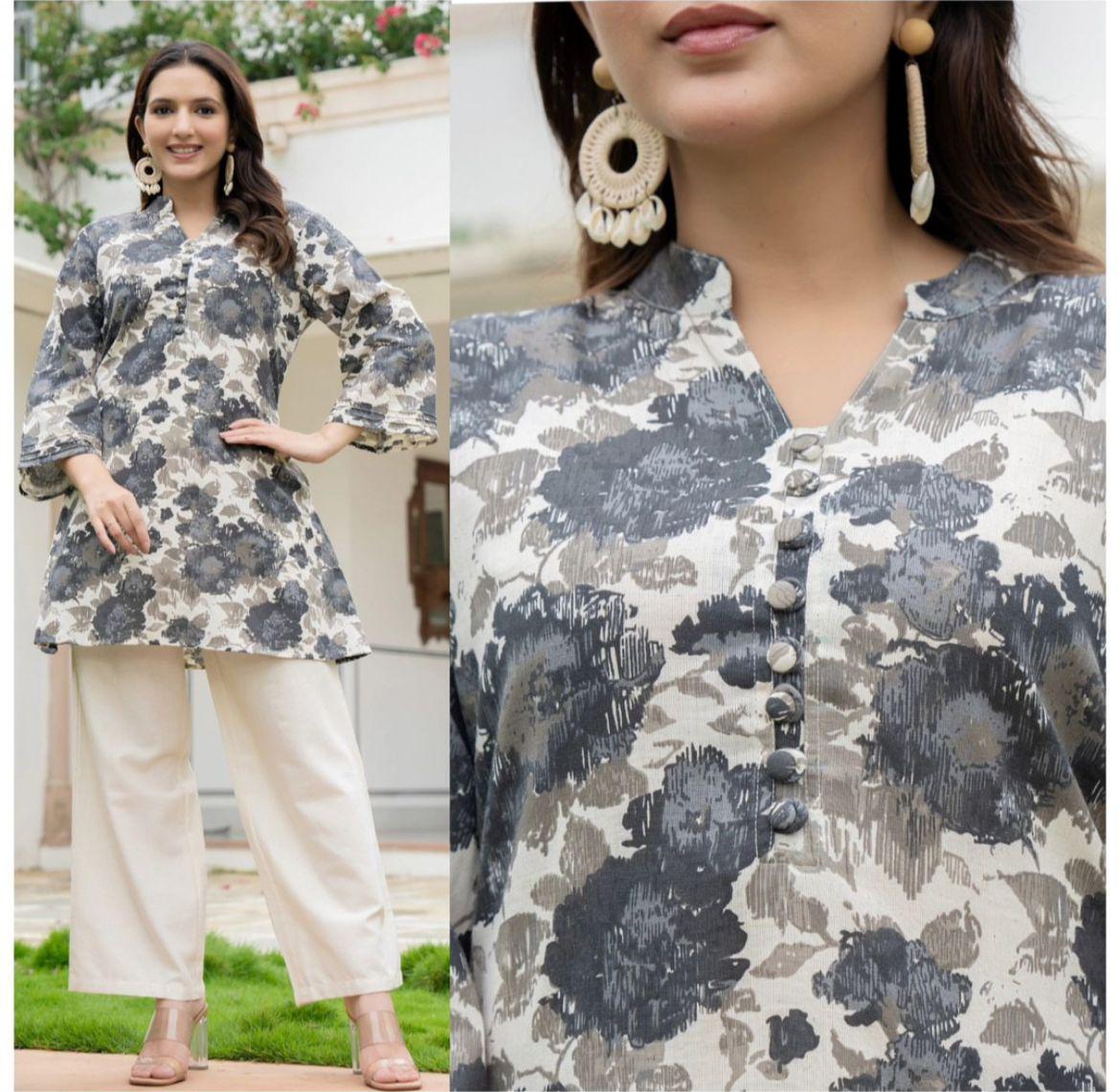 Product Image - Zamkudi Premium Designer Saree in Georgette Fabric