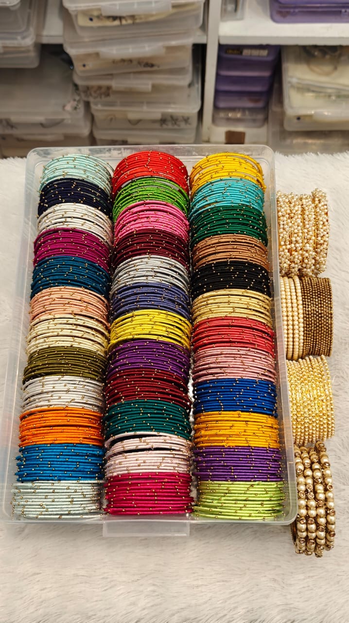 Product Image - Shop beautiful bangles in Canada at DesiColorClothing. We have a - 1