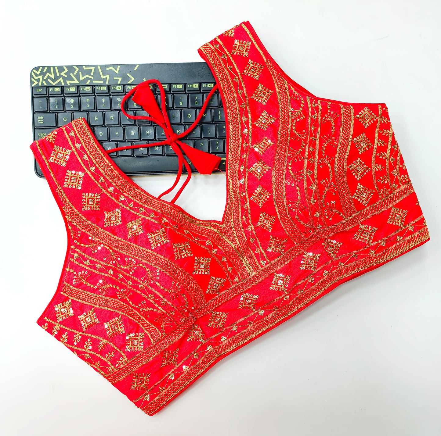 Product Image - Dezsign Summer Fentam Hevi Silk Saree