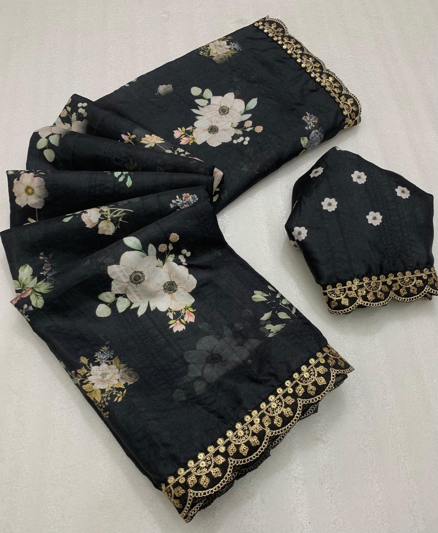 Product Image - Elegant Handloom Tussar Silk Digital Printed Saree with Embroidery