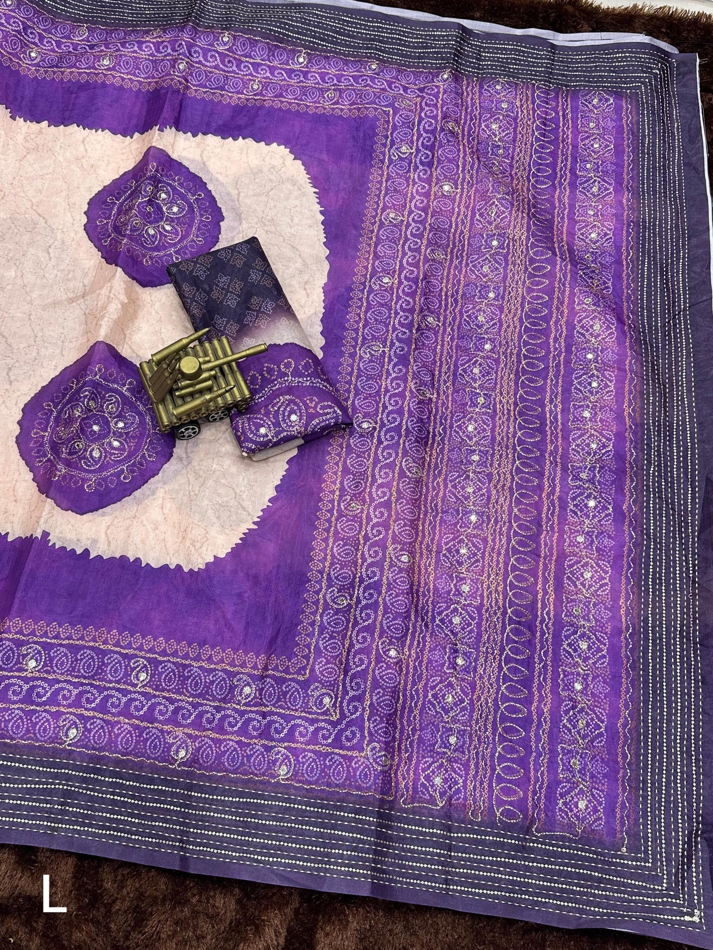 Product Image - Designer Rangeen Silk Saree with Hand Katha and Gotta Patti Work for Festive and Wedding Wear