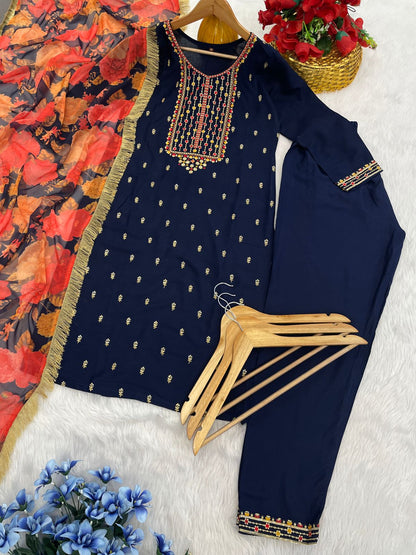 Product Image - Designer Georgette Saree for Festive Occasions - Morni Creation