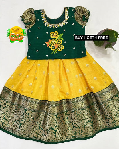 Product Image - Elegant Designer Georgette Saree for Festive and Wedding Wear