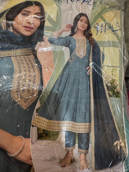 Shop designer Anarkali suits for weddings, parties, receptions, e DesiColorClothing