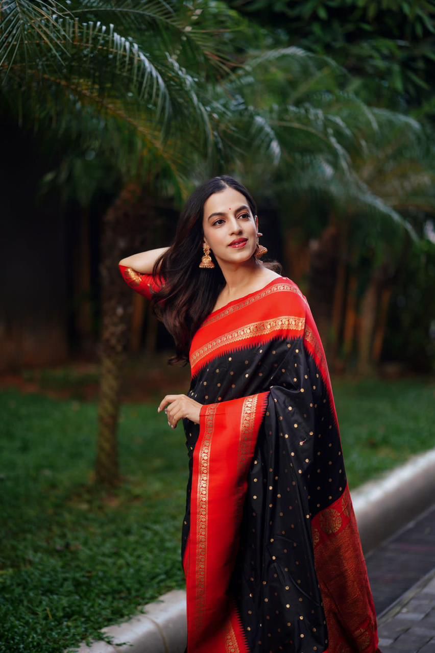 Product Image - Pure Ivory Georgette Kalamkari Saree - Perfect Ethnic & Wedding Wear