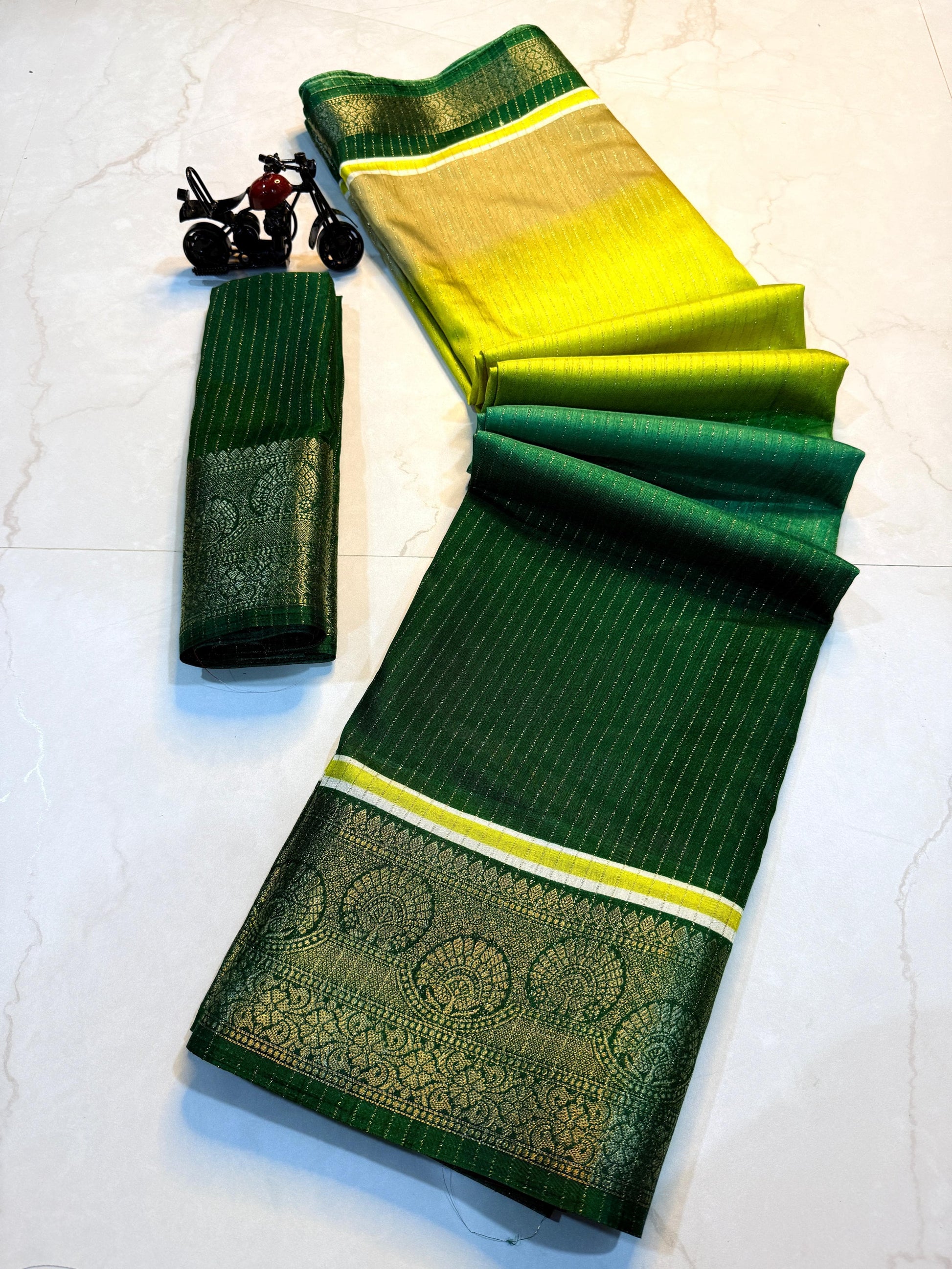 Product Image - Elegant Soft Kanjivaram Silk Saree with Zari Weaving