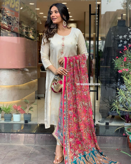 Elegant Party Wear Suits for Women - Stylish & Trendy Designs