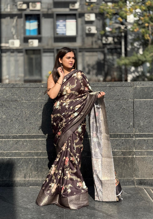 Product Image - Elegant Viscose Georgette Saree with Banarasi Blouse - New Arrival