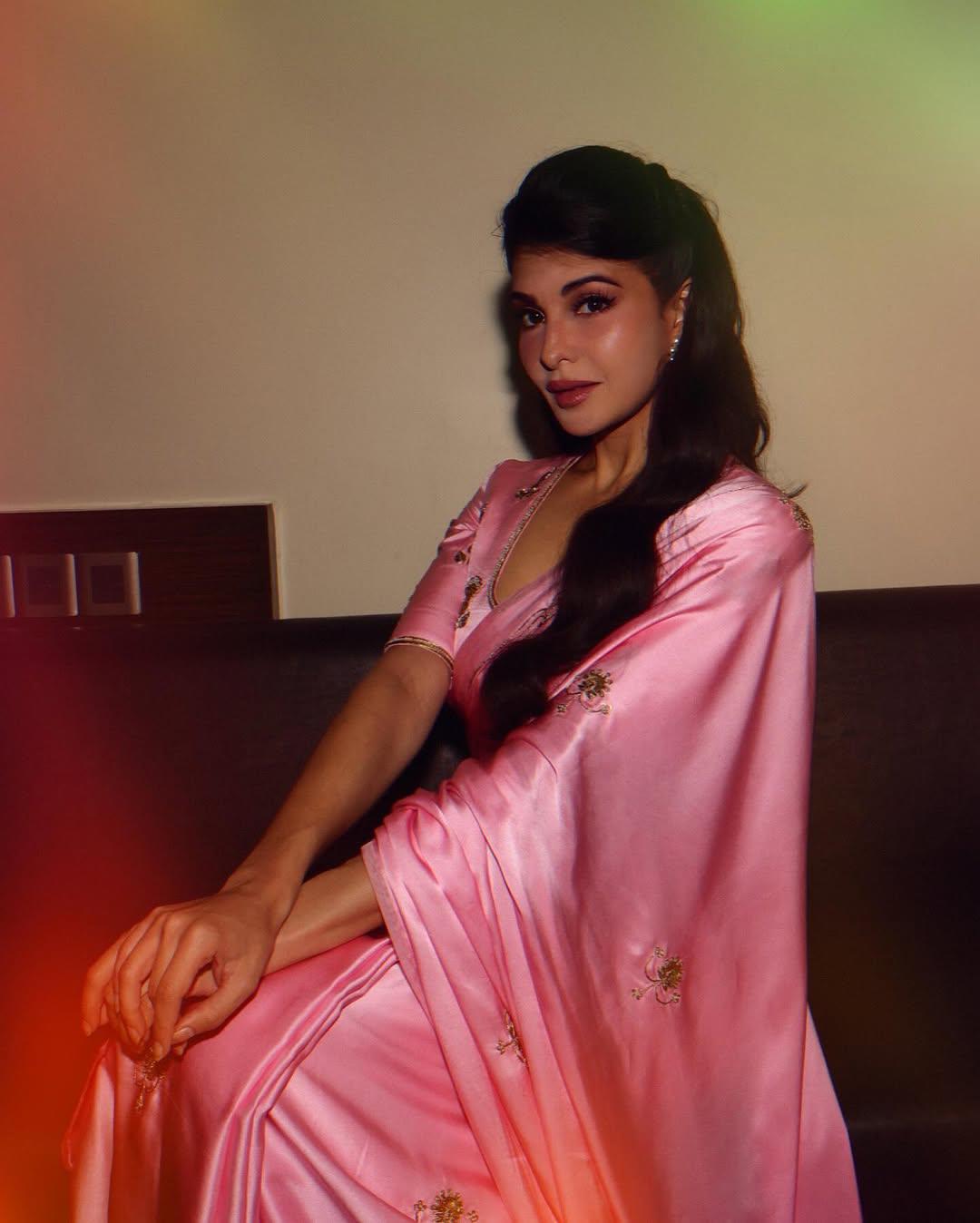 Product Image - Handcrafted Designer Silk Saree with Unstitched Silk Blouse