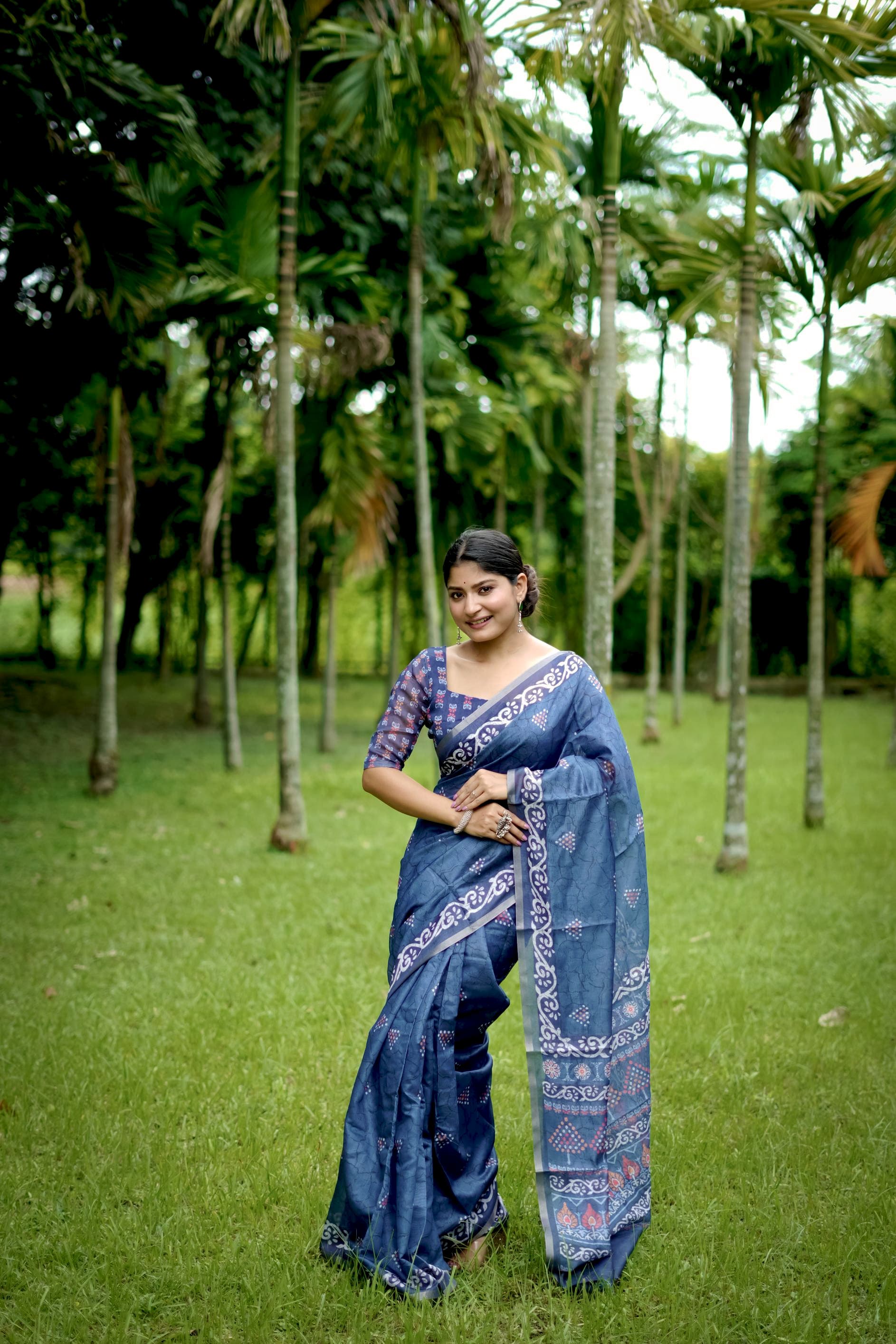 Product Image - Elegant Dhanwari Cotton Saree with Zari Border - Premium Ethnic Wear