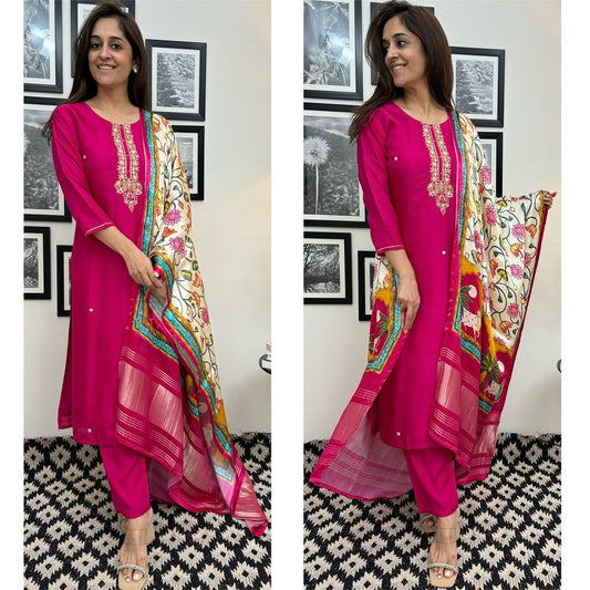 Product Image - Elegant Designer Party Wear Suits for Women - 1