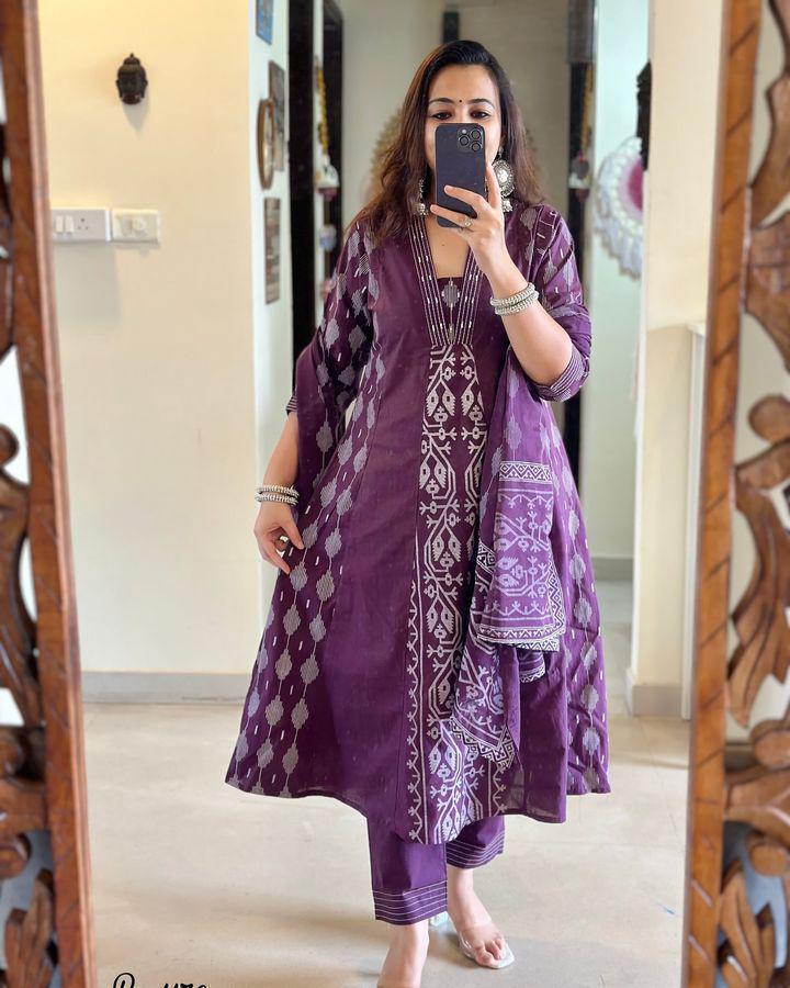 Product Image - Premium Cotton Ikkat Printed Designer Kurti 3pcs Set - Festive Wear & Wedding Outfits