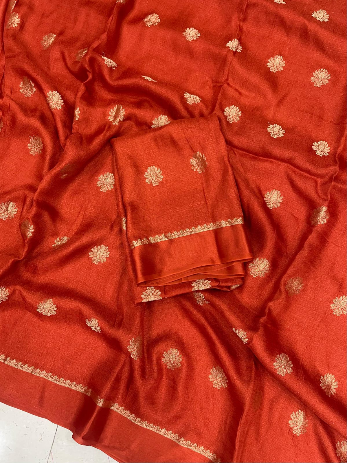 Product Image - Elegant Designer Saree in Pure Viscose Khadi Silk