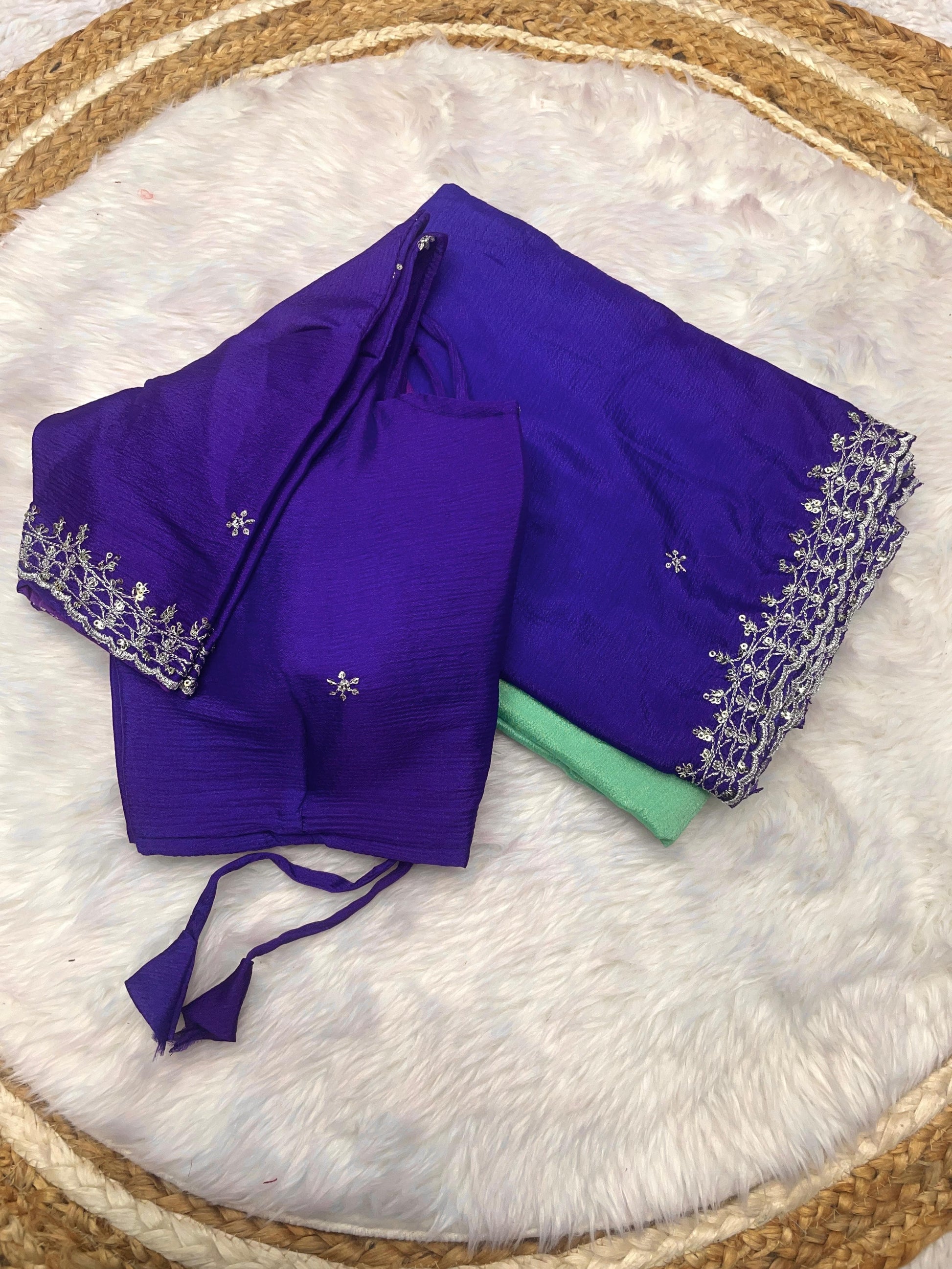 Product Image - Elegant Chinnon Saree with Heavy Embroidery and Jari Work