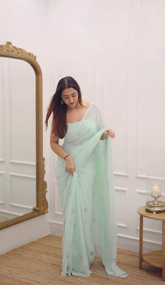 Product Image - Designer Soft Dola Foil Saree with Kalkamri Pattern - Ethnic Elegance