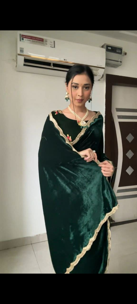 Product Image - Exquisite Ready-to-Wear Velvet Designer Saree with Embroidery and Sequins