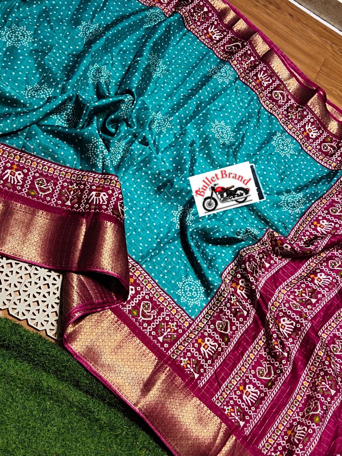 Product Image - Designer Dola Silk Saree with Floral Design & Contrast Border