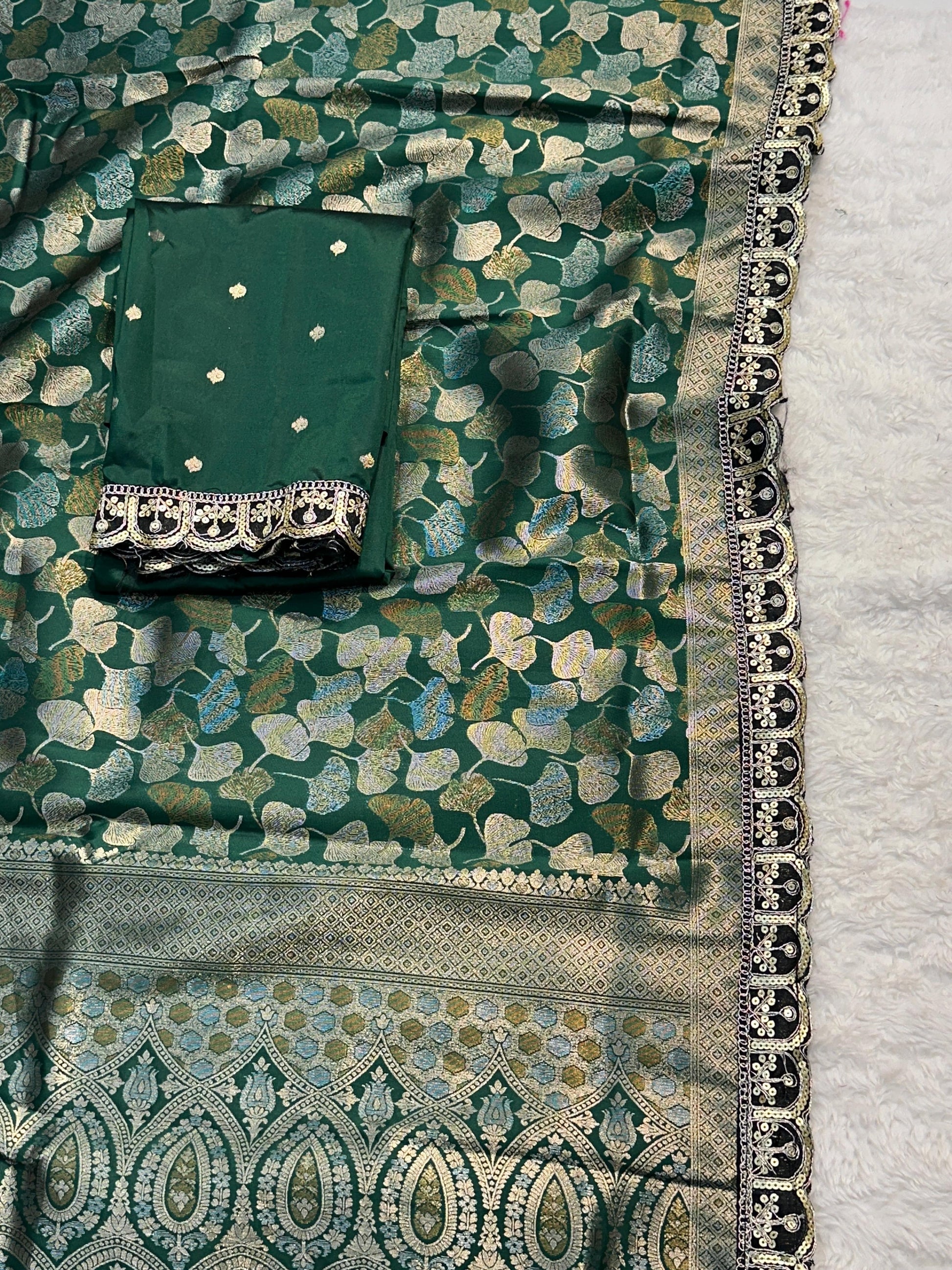 Product Image - Elegant Pure Soft Silk Saree with Embroidery