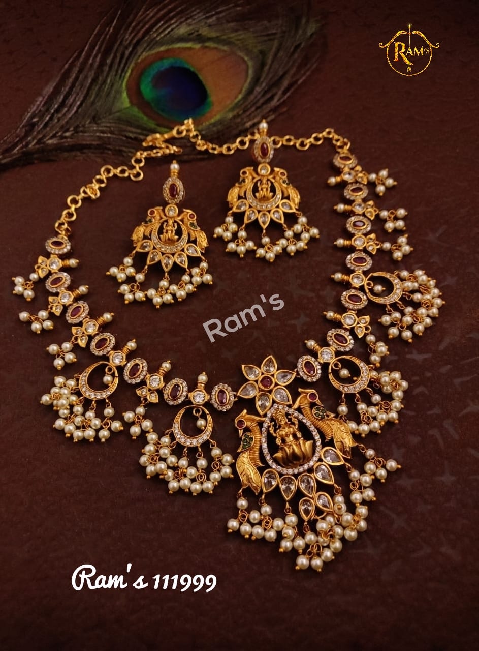 Product Image - Jewellery and ear rings 