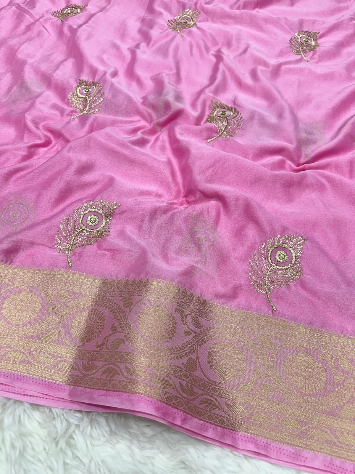 Product Image - Elegant Pure Chinnon Saree with Jacquard Zari Butta and Rich Pallu | Designer Festive Wear