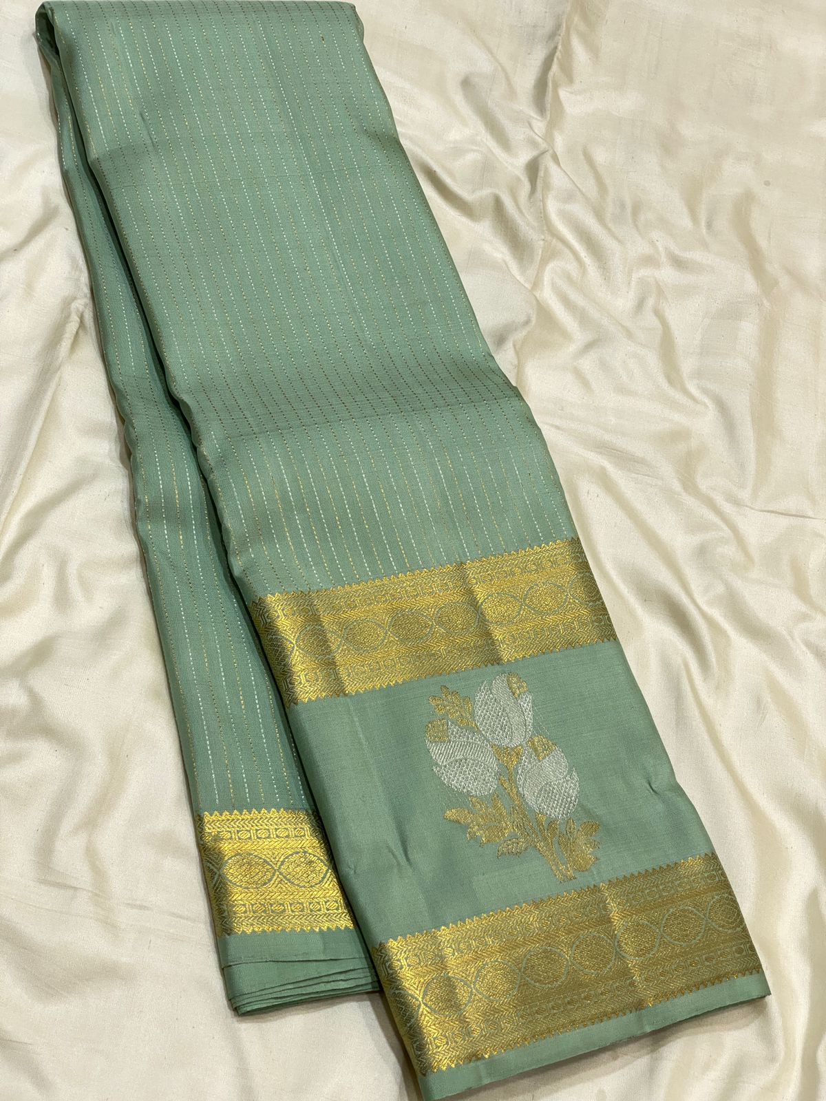Product Image - Exquisite Designer Saree in Luxury Georgette