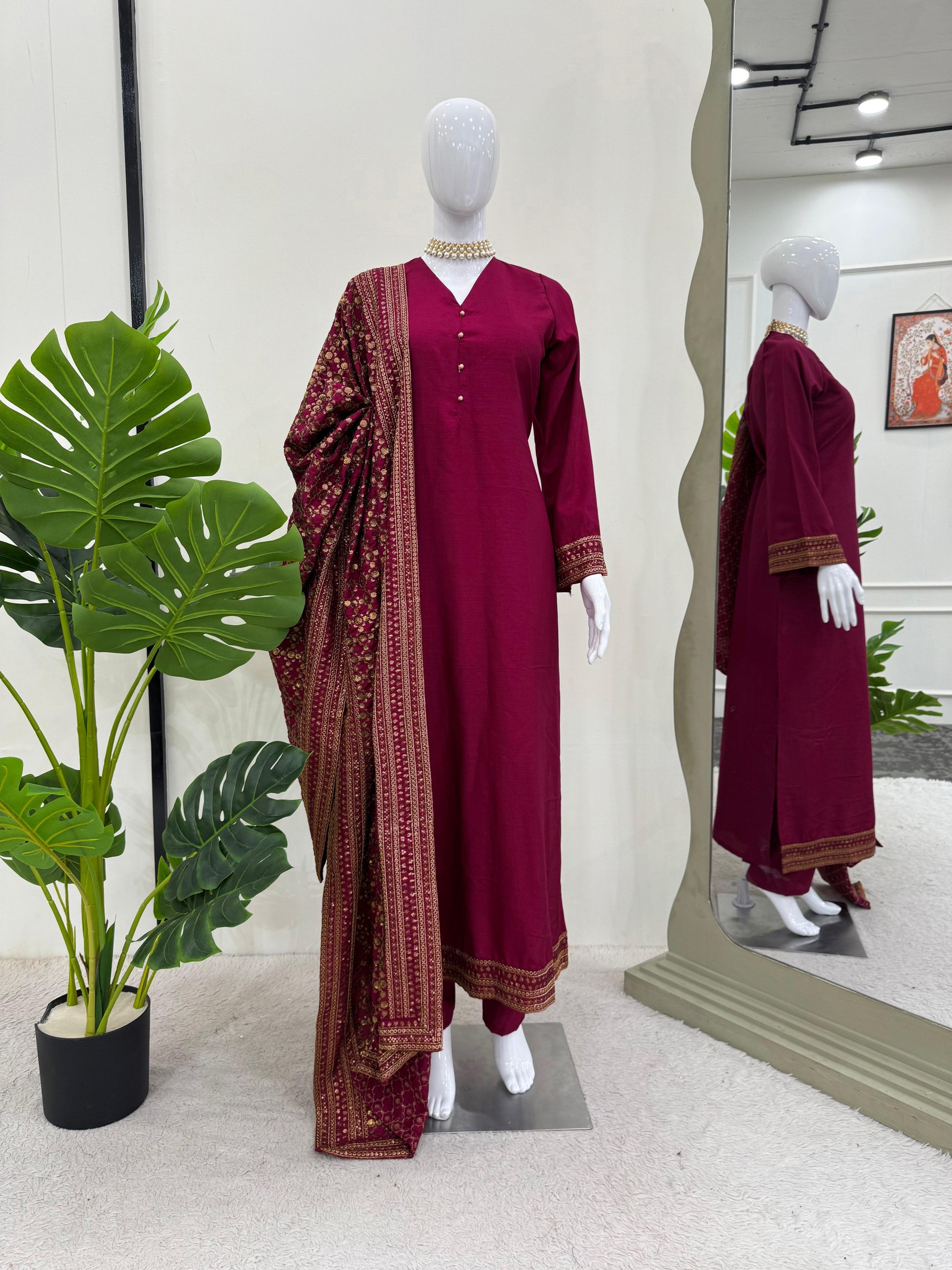 Product Image - Exquisite Designer Saree in Monsoon Silk - Perfect for Festive Wear