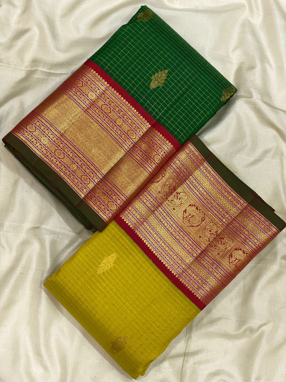 Product Image - Designer Georgette Saree with Zari Border