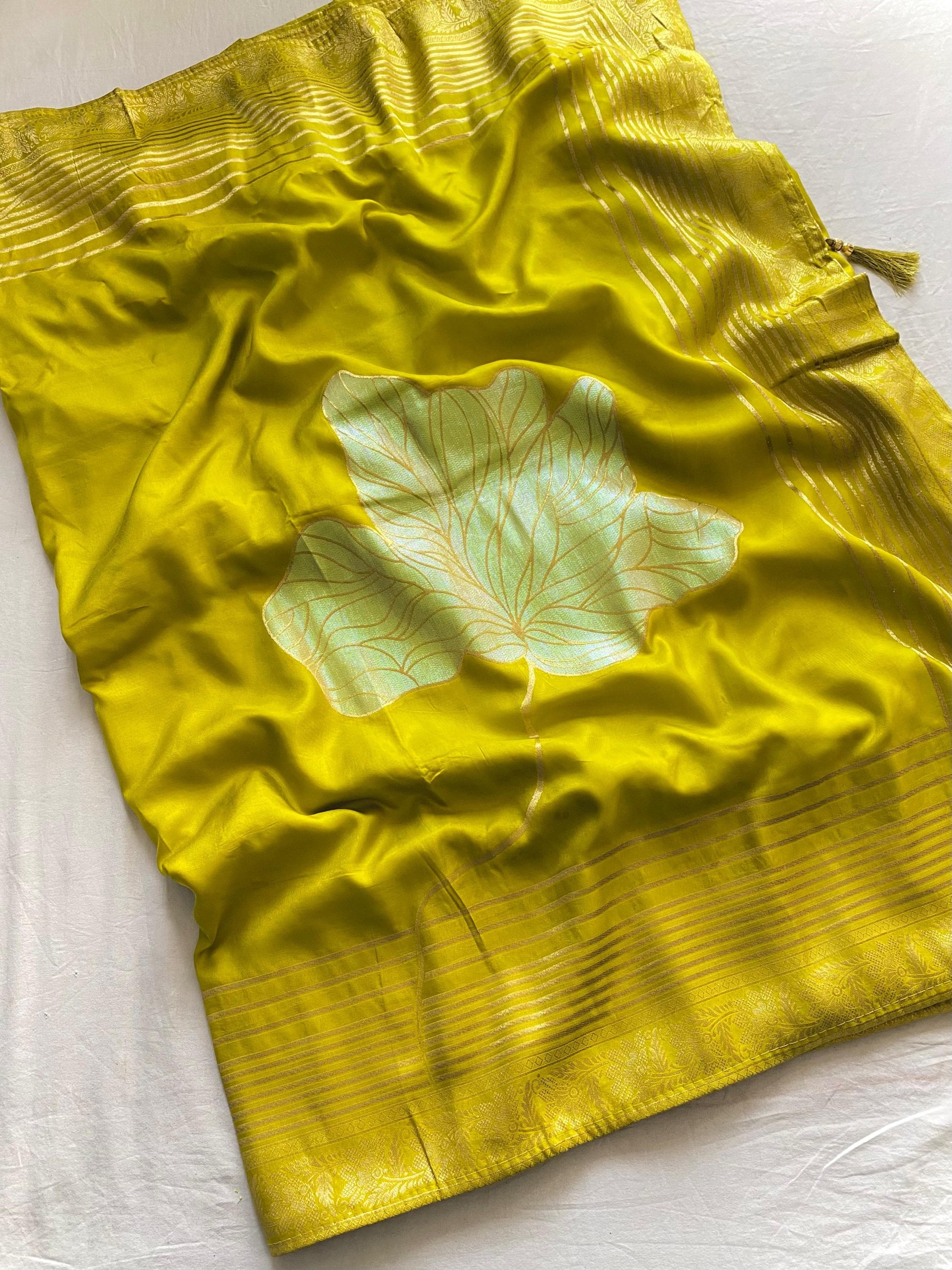 Product Image - Designer Munga Silk Sarees with Zari & 3D Flower Woven Design - SAI PALLAVI