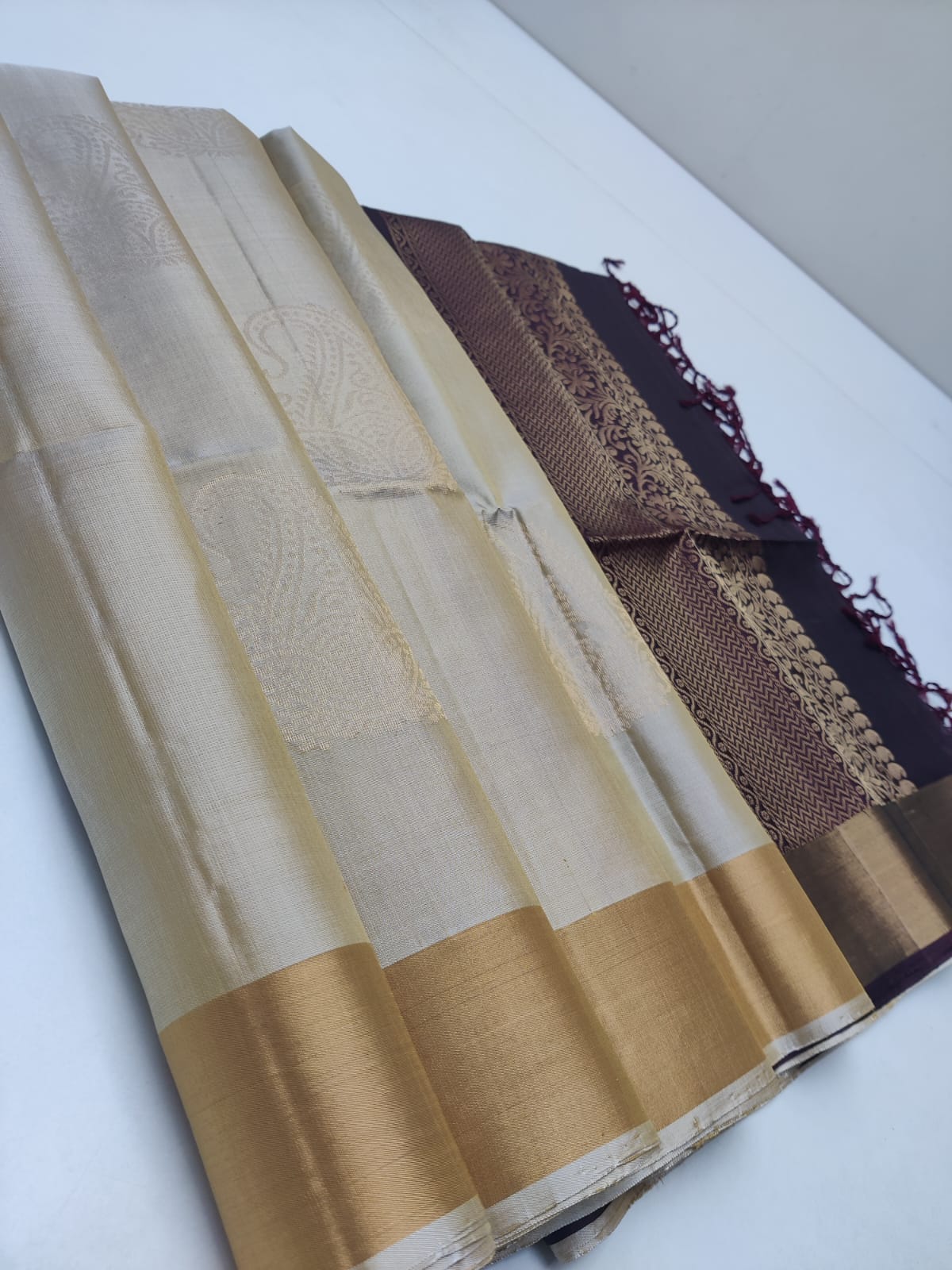 Product Image - Designer Pure Soft Silk Saree with Handloom Craftsmanship