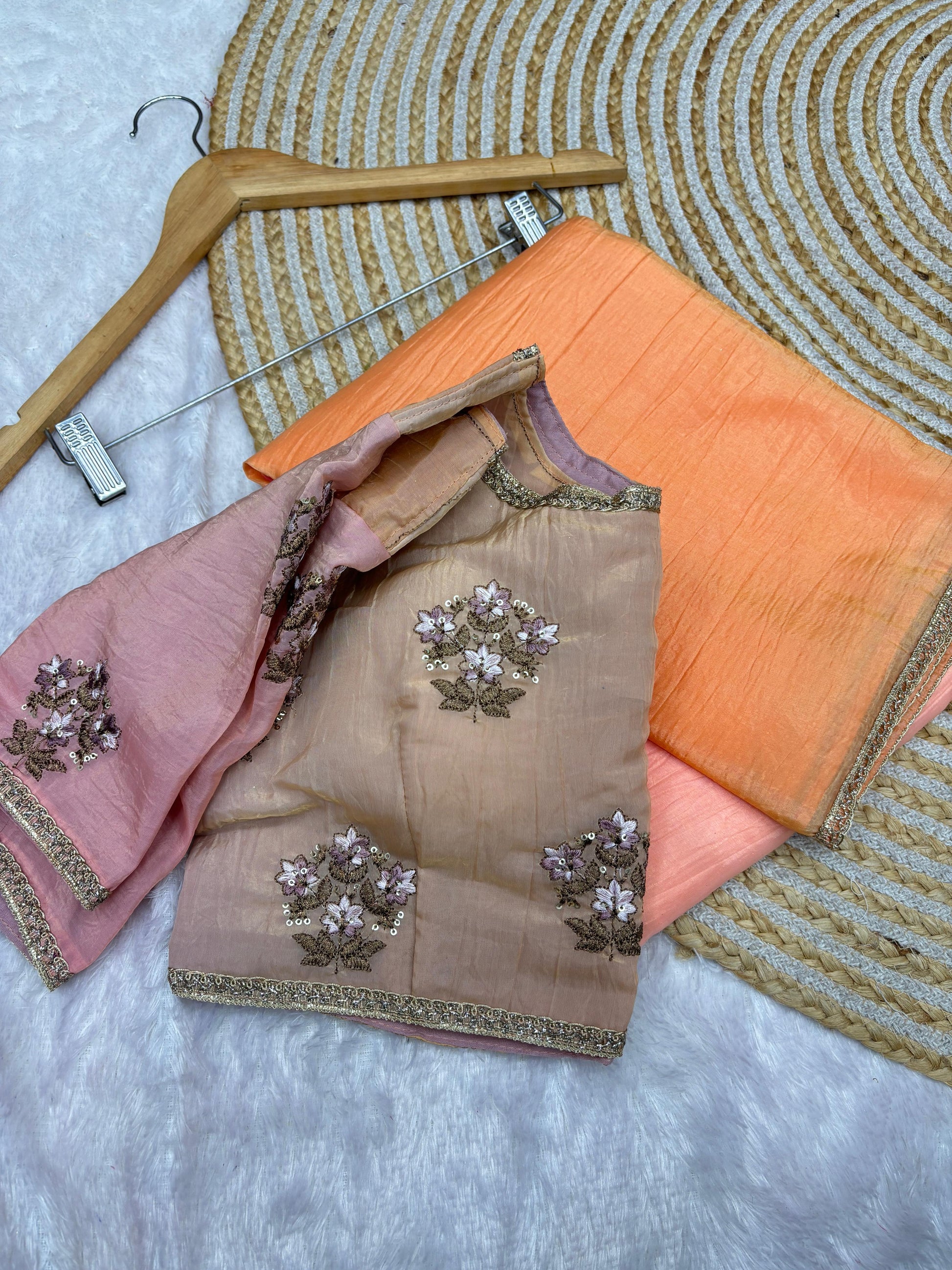 Product Image - Magic Soft Designer Fendy Crush Silk Saree - Festive Ethnic Wear