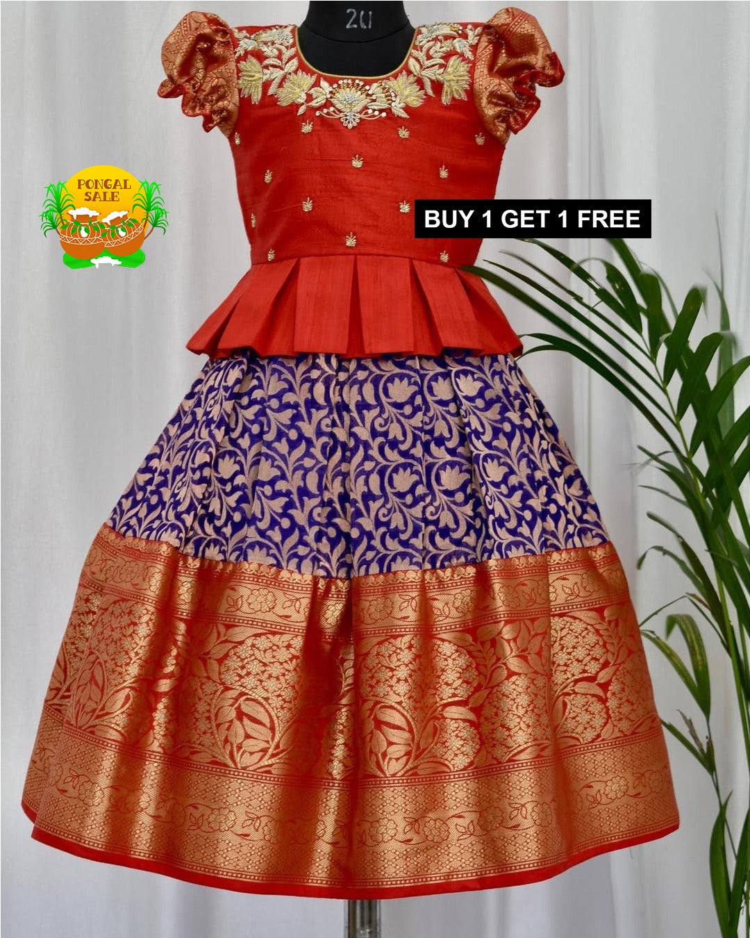 Product Image - Elegant Designer Georgette Saree for Festive and Wedding Wear