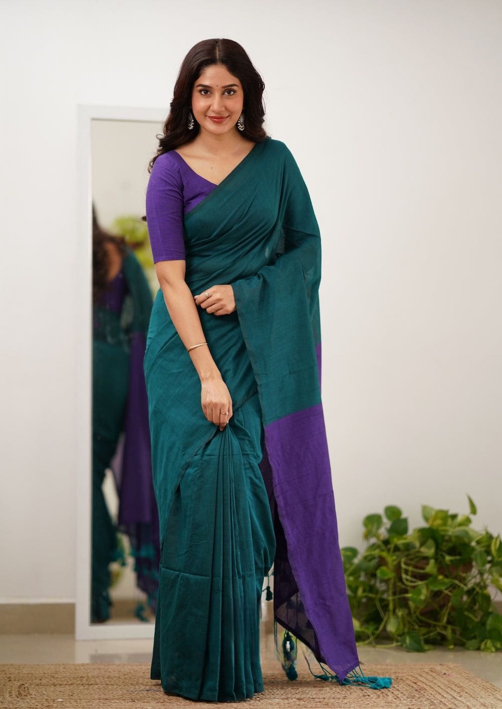 Product Image - Designer Khadi Cotton Saree - Ethnic Wear for Festive or Wedding Attire